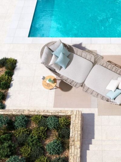 AMIRES BEIGE DAYBED W-CUSH